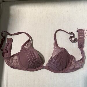 Victoria's Secret Incredible Plunge Lace Bra in Mauve